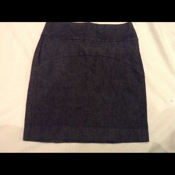 Gap jean skirt - Picture 3 of 5